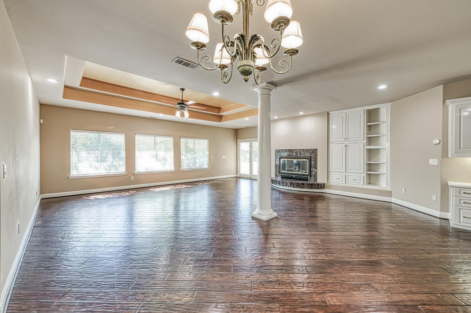 333 W River Ct, Fresno, CA 93711