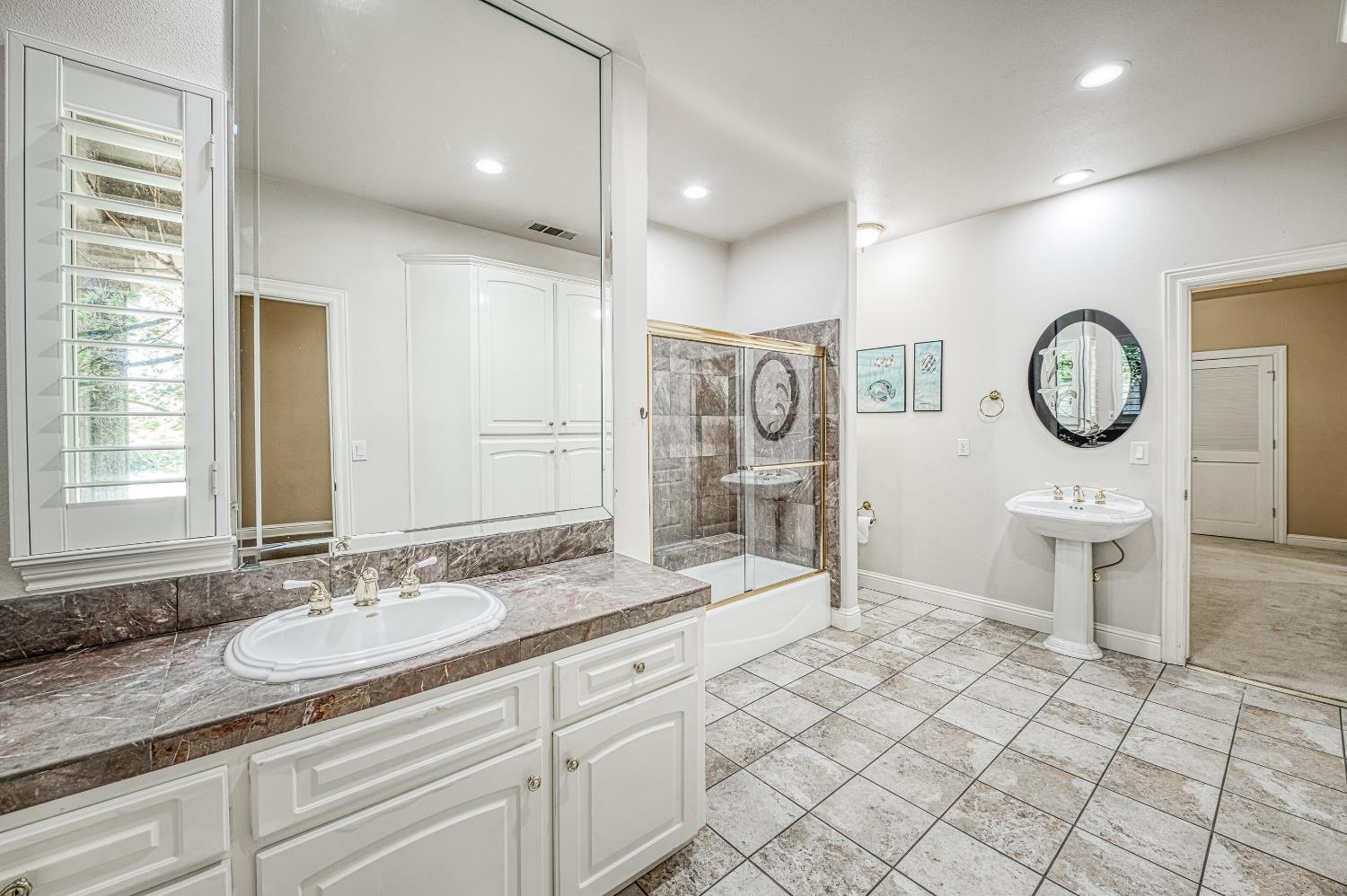 333 W River Ct, Fresno, CA 93711