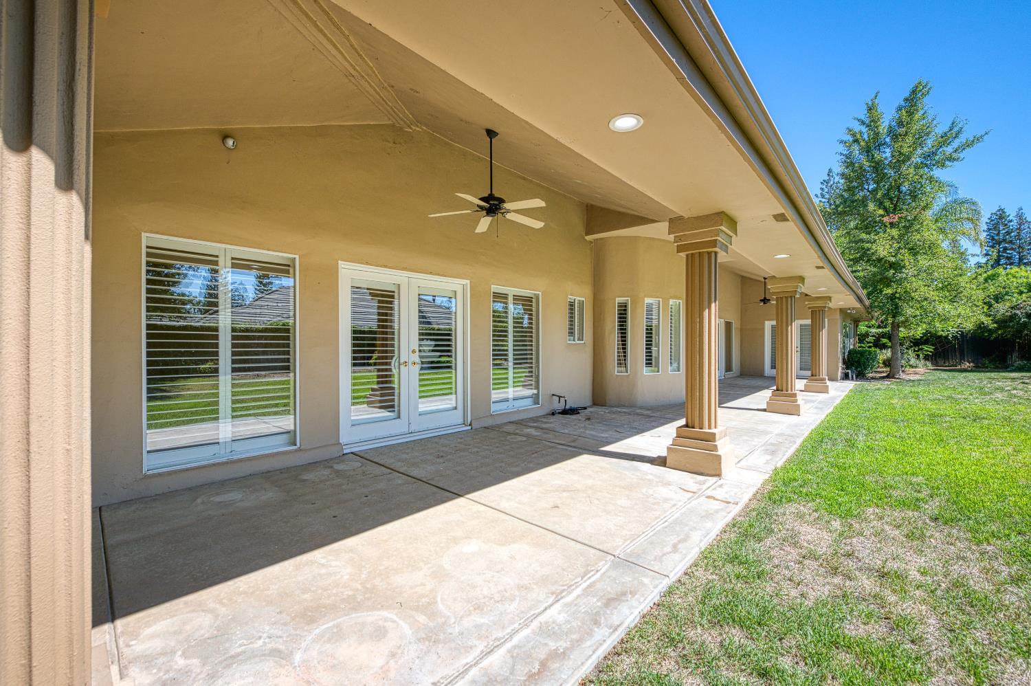 333 W River Ct, Fresno, CA 93711