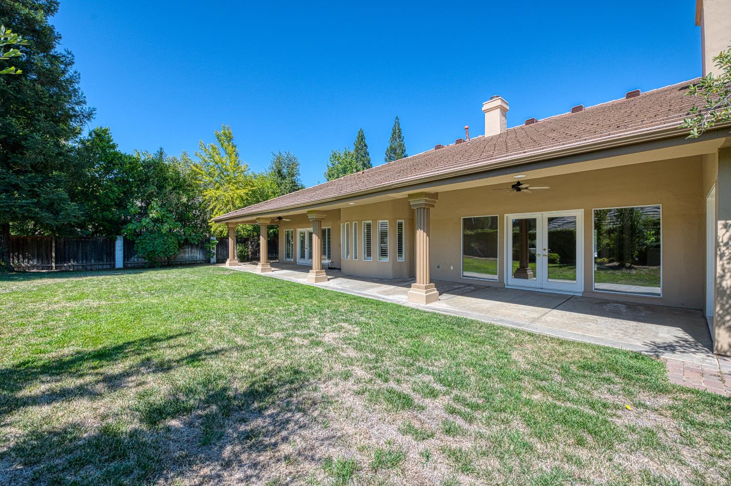333 W River Ct, Fresno, CA 93711