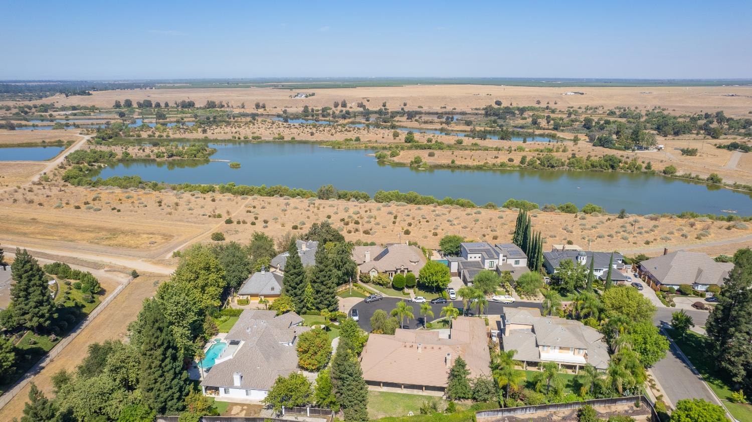 333 W River Ct, Fresno, CA 93711