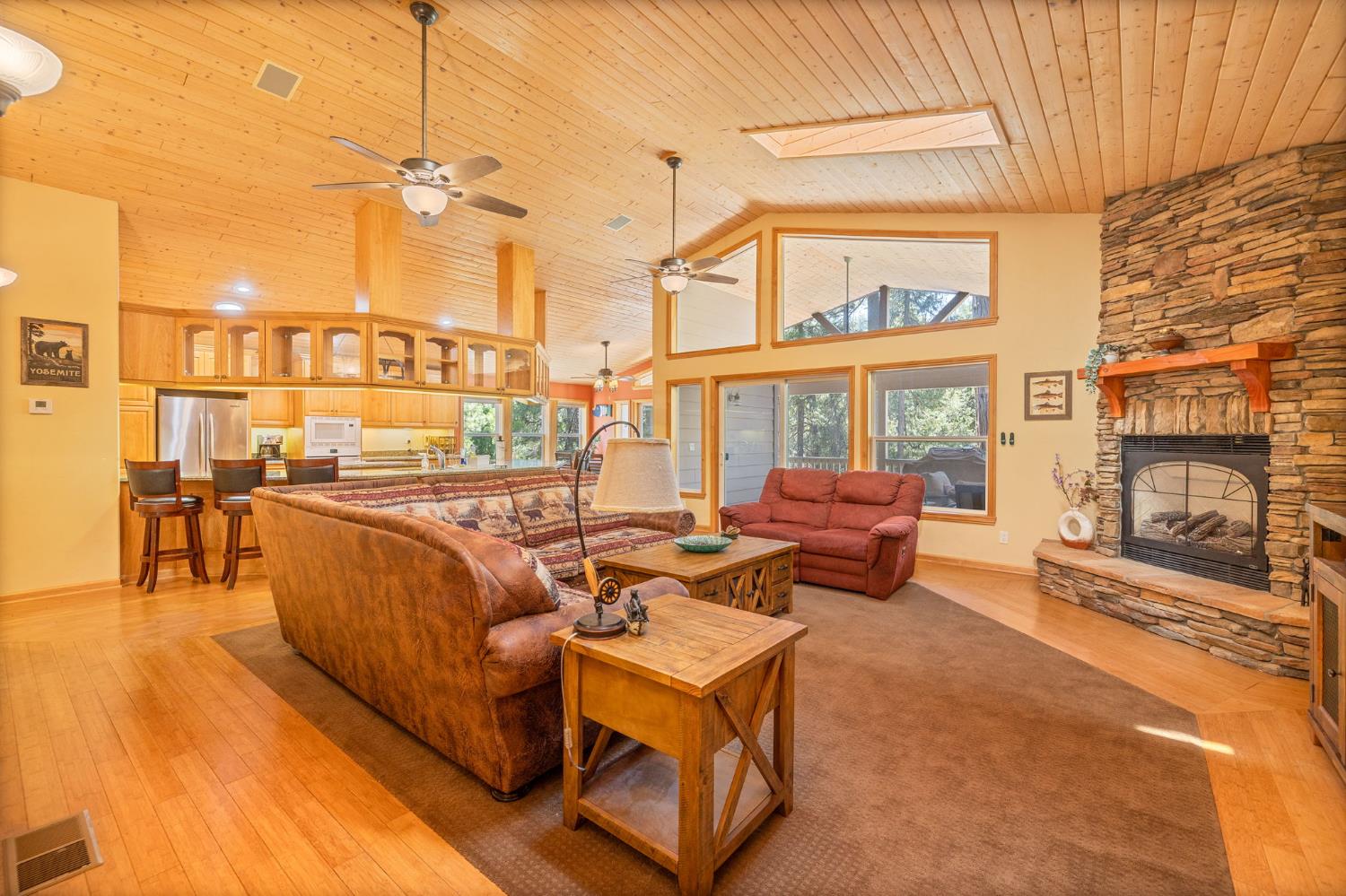 39964 N Cedar Vista Circle, Bass Lake, CA 93604