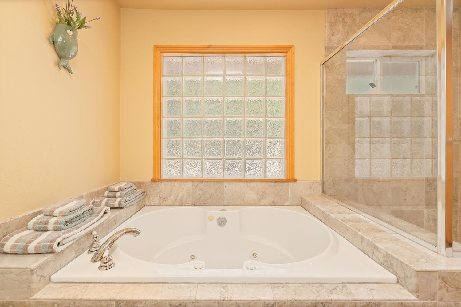 39964 N Cedar Vista Circle, Bass Lake, CA 93604
