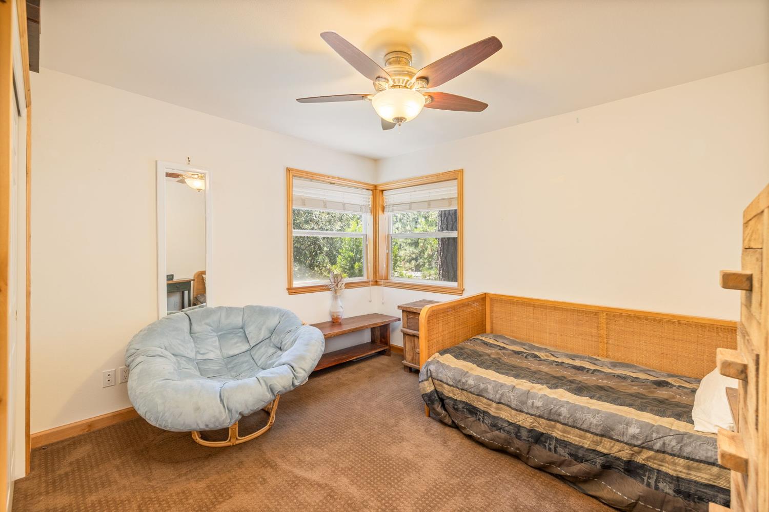 39964 N Cedar Vista Circle, Bass Lake, CA 93604