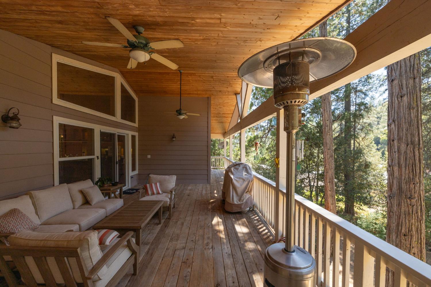 39964 N Cedar Vista Circle, Bass Lake, CA 93604