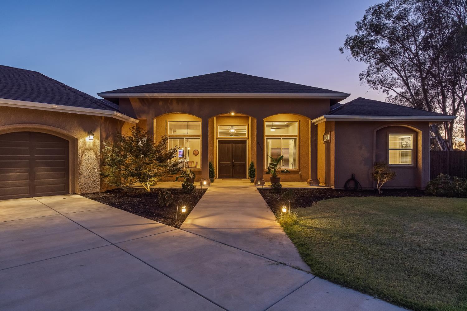 3775 N Indianola Ave, Sanger, CA 93657