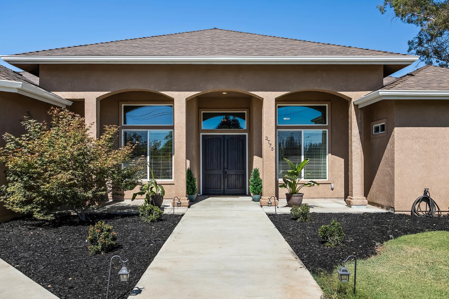 3775 N Indianola Ave, Sanger, CA 93657