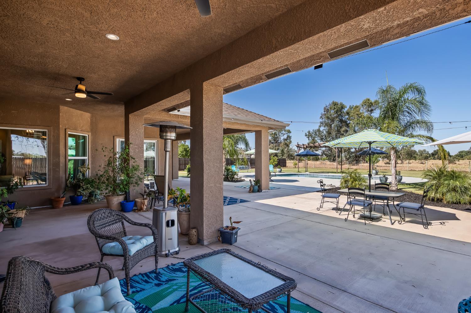 3775 N Indianola Ave, Sanger, CA 93657