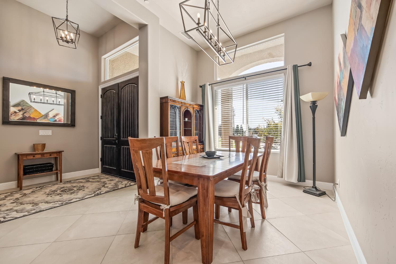 3775 N Indianola Ave, Sanger, CA 93657