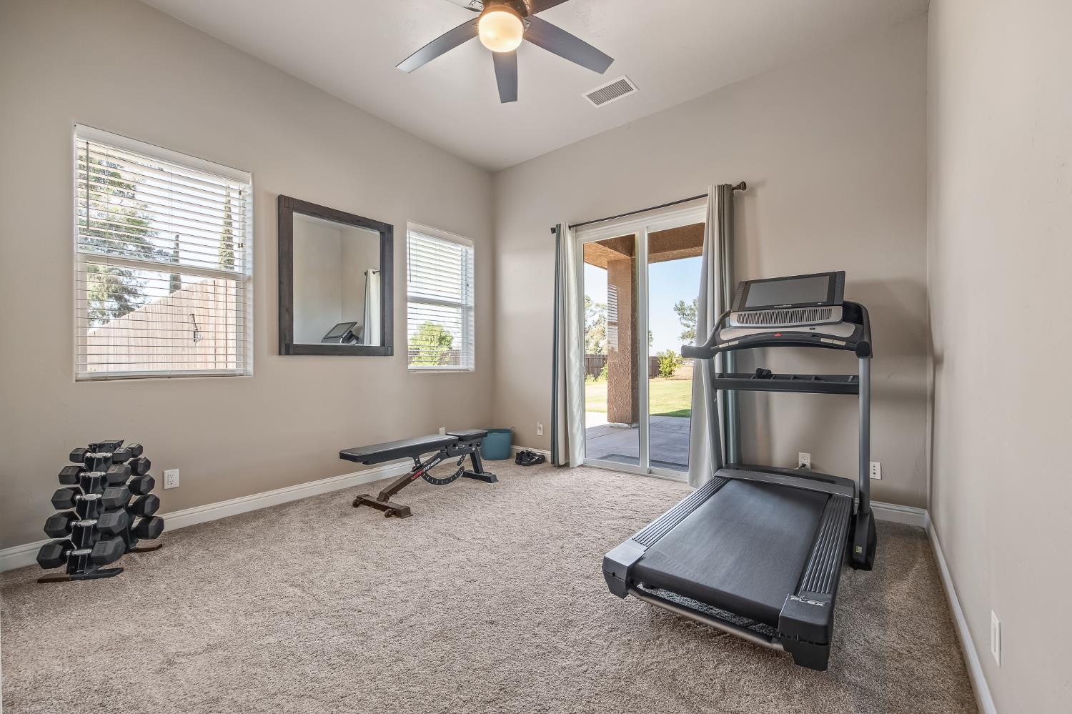 3775 N Indianola Ave, Sanger, CA 93657