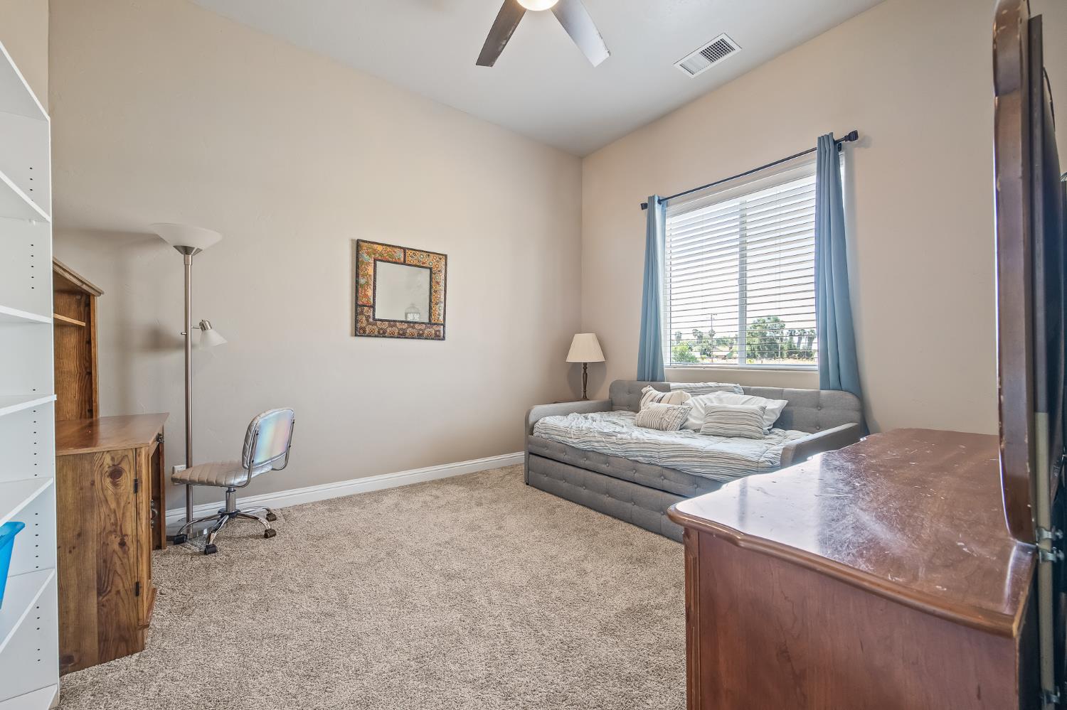 3775 N Indianola Ave, Sanger, CA 93657