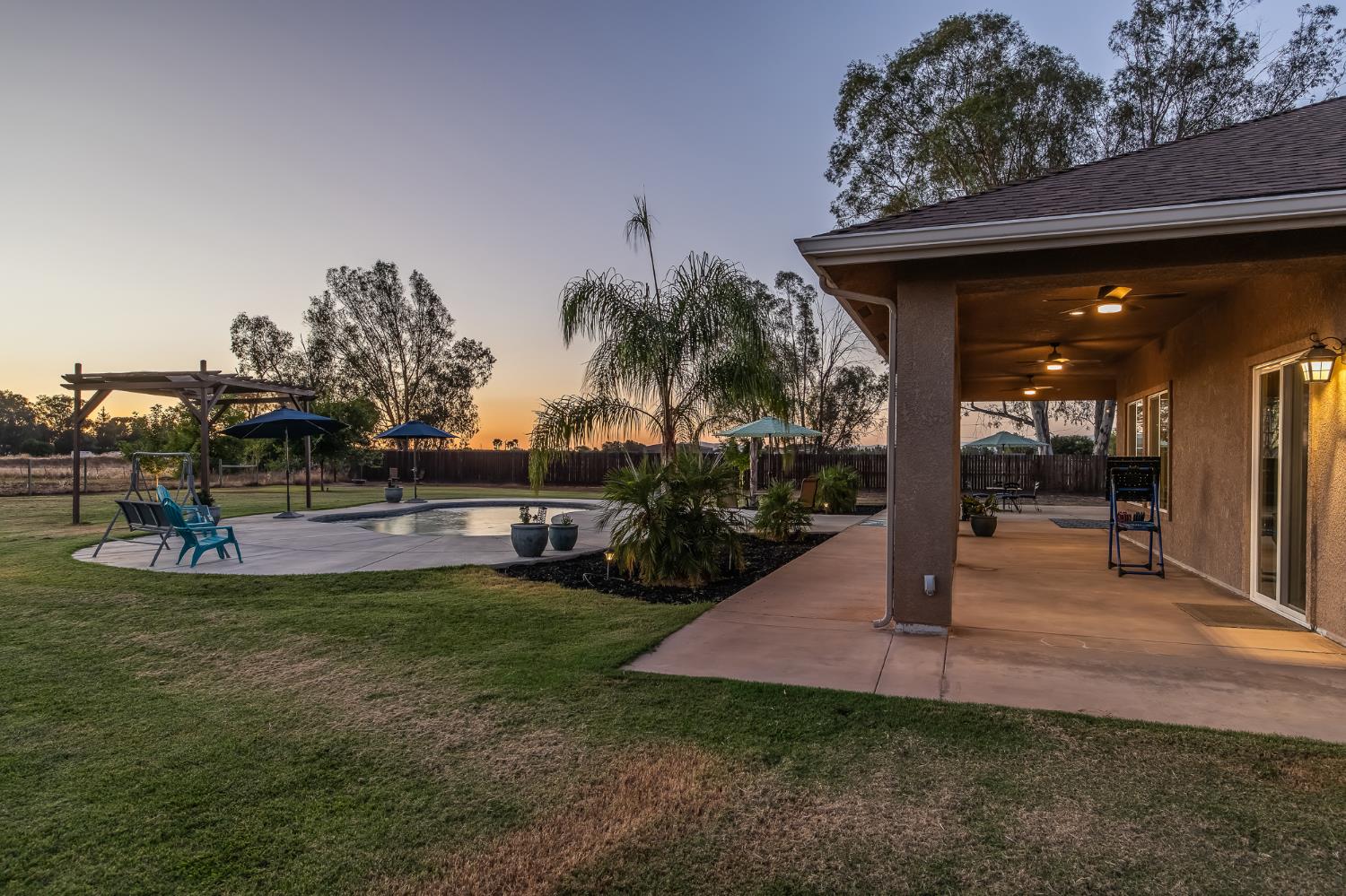 3775 N Indianola Ave, Sanger, CA 93657