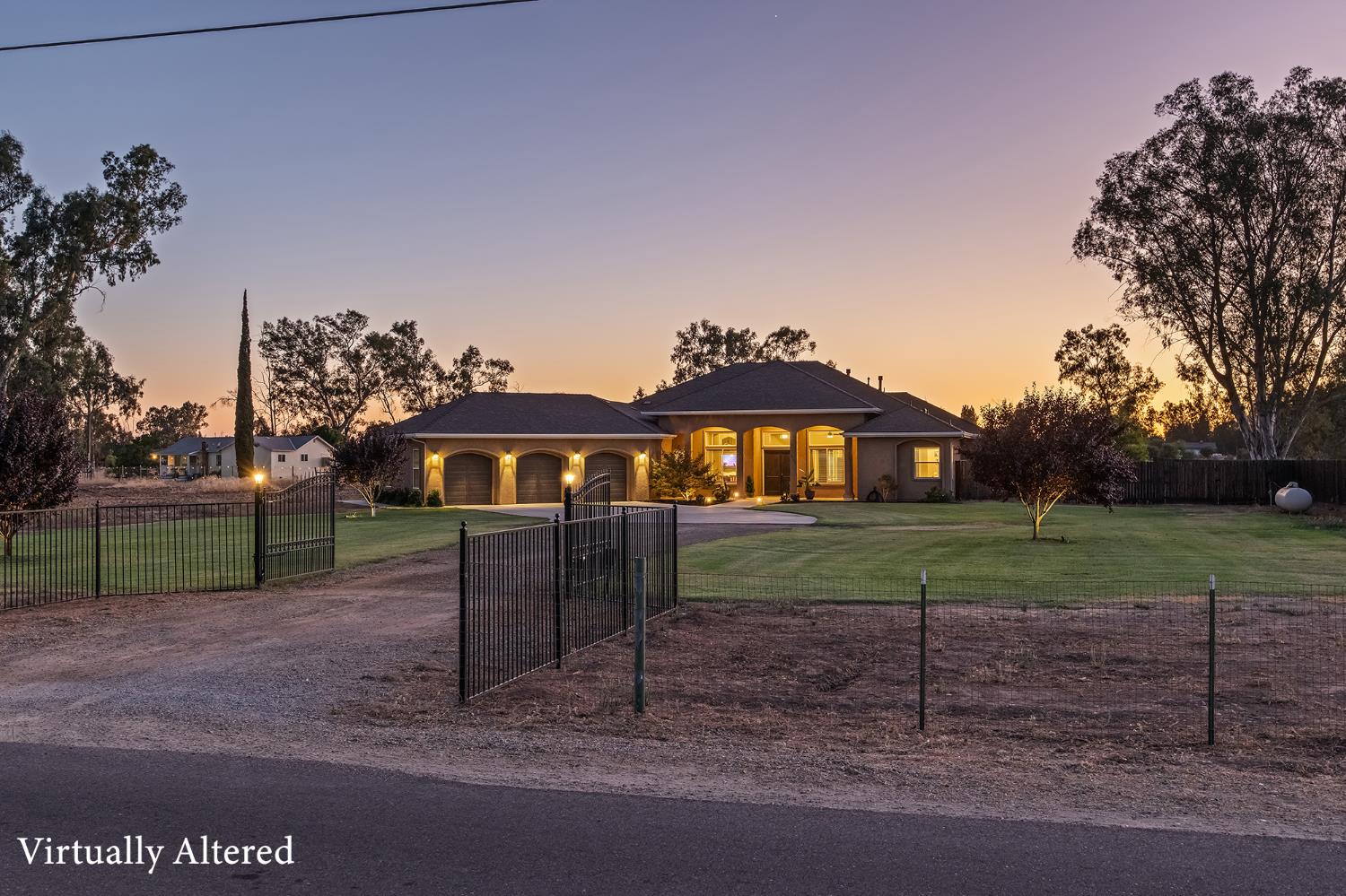 3775 N Indianola Ave, Sanger, CA 93657