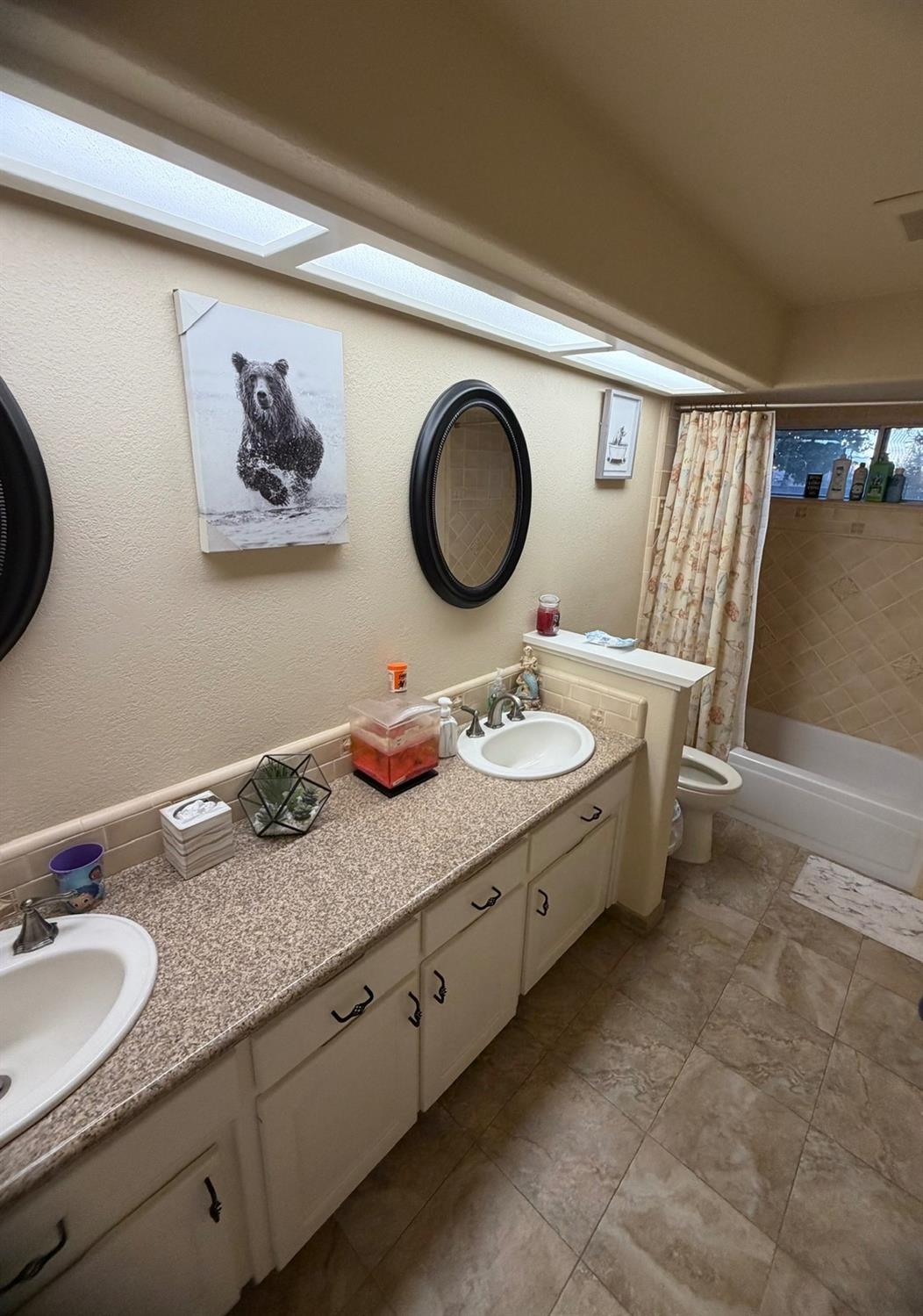 6313 N Gentry Ave, Fresno, CA 93711