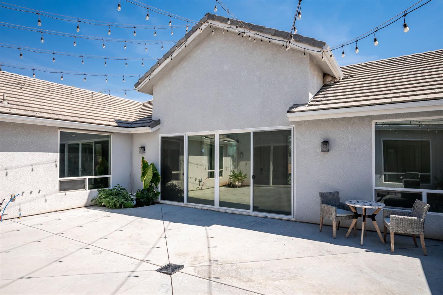 13212 E Shaw Ave, Sanger, CA 93657