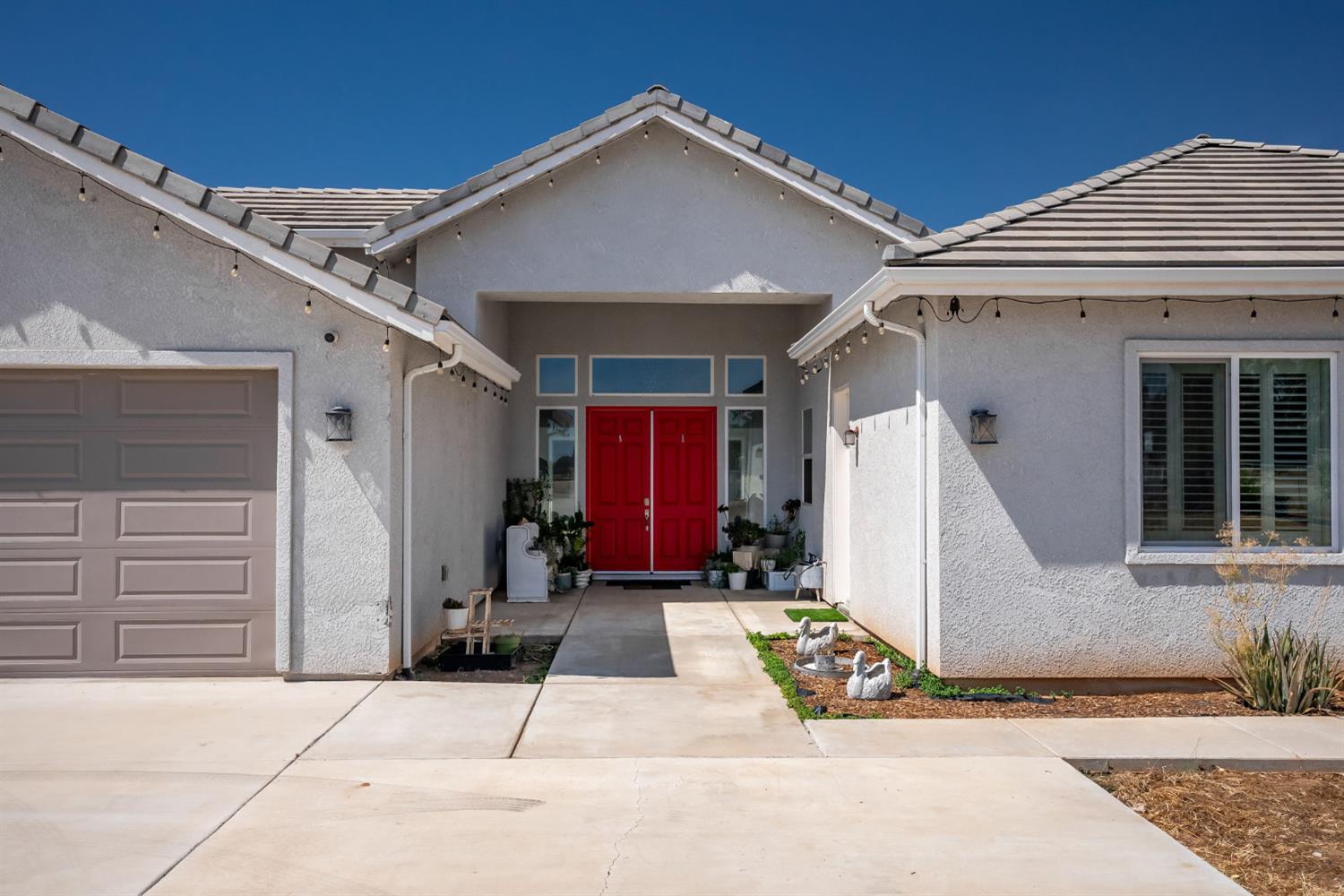 13212 E Shaw Ave, Sanger, CA 93657