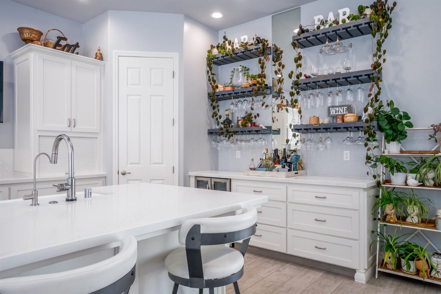 13212 E Shaw Ave, Sanger, CA 93657