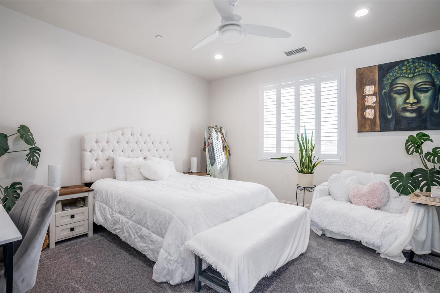 13212 E Shaw Ave, Sanger, CA 93657