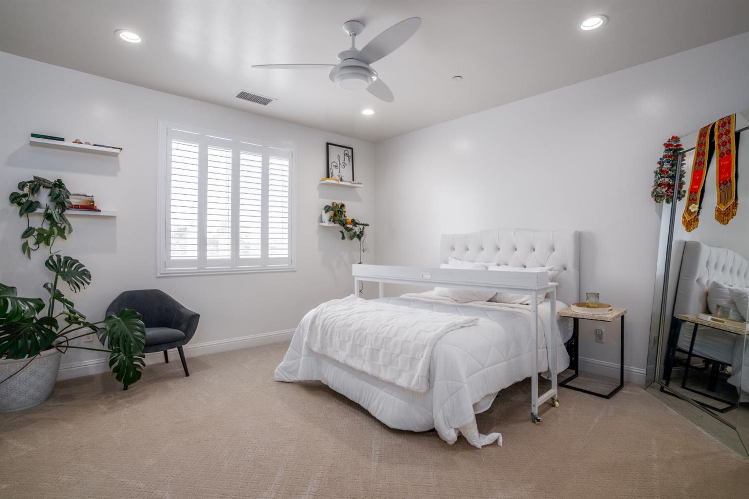 13212 E Shaw Ave, Sanger, CA 93657