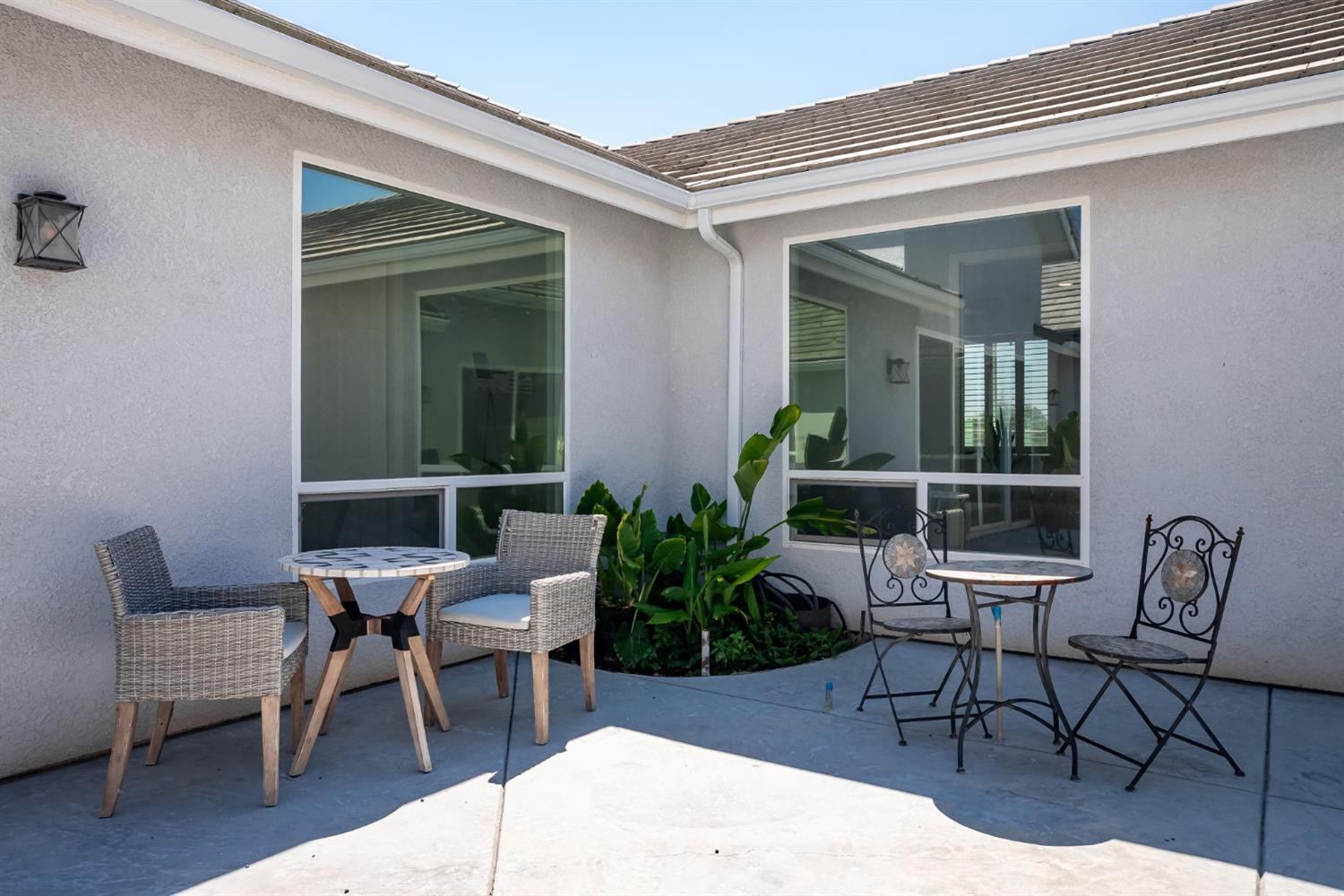 13212 E Shaw Ave, Sanger, CA 93657