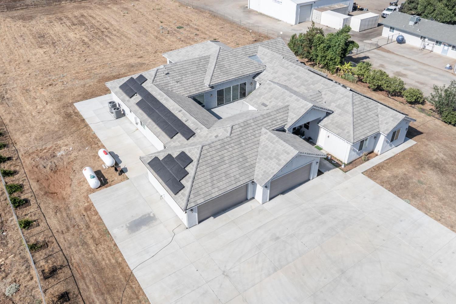 13212 E Shaw Ave, Sanger, CA 93657