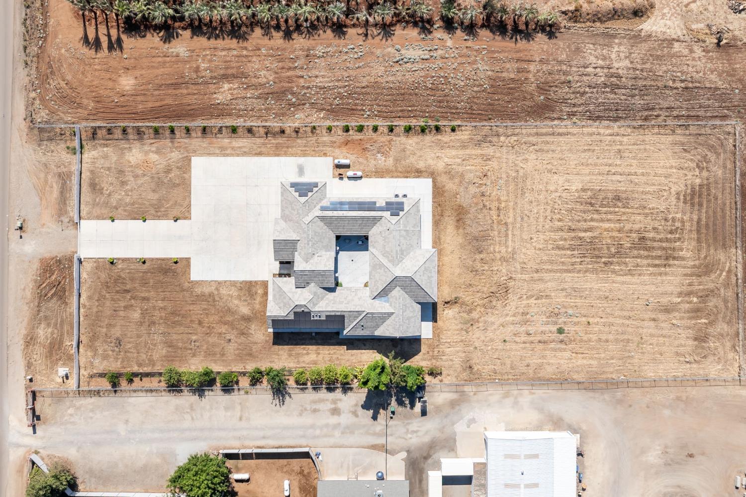 13212 E Shaw Ave, Sanger, CA 93657