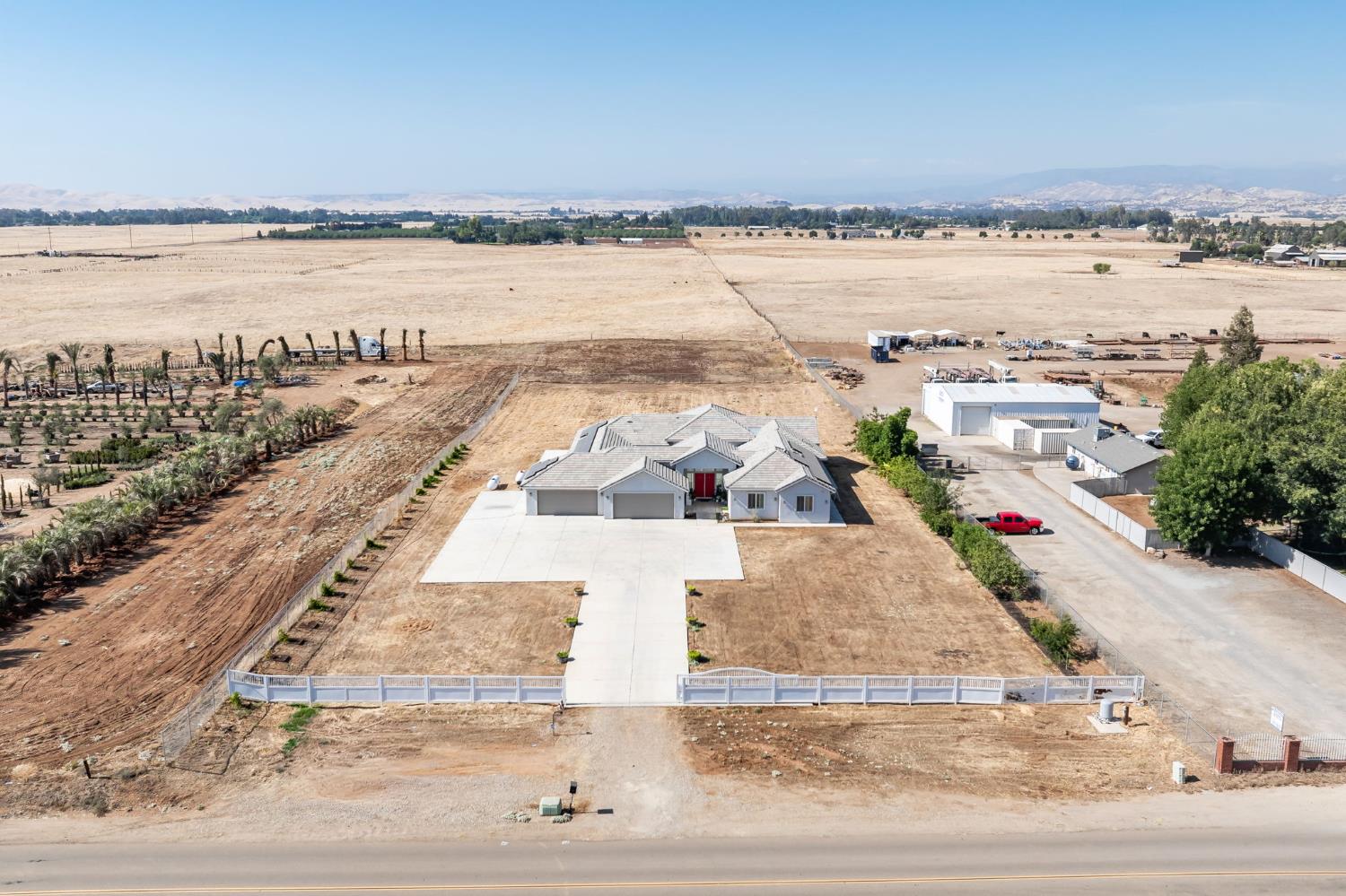 13212 E Shaw Ave, Sanger, CA 93657