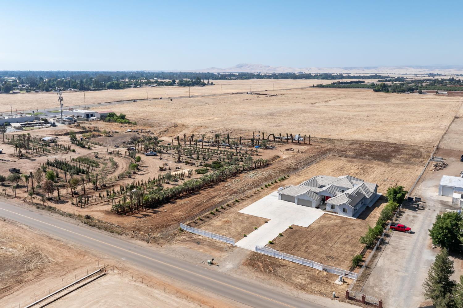 13212 E Shaw Ave, Sanger, CA 93657