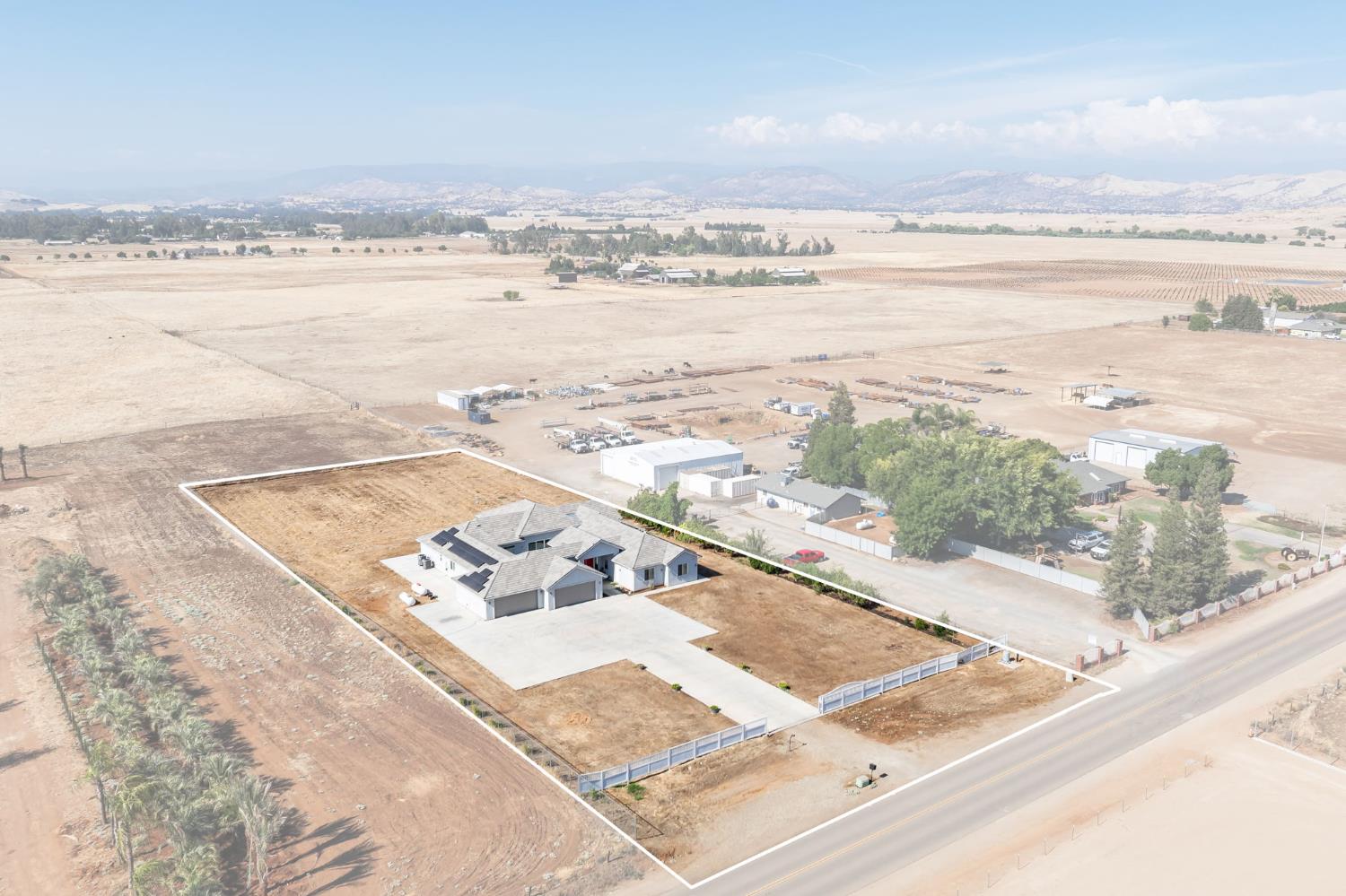 13212 E Shaw Ave, Sanger, CA 93657