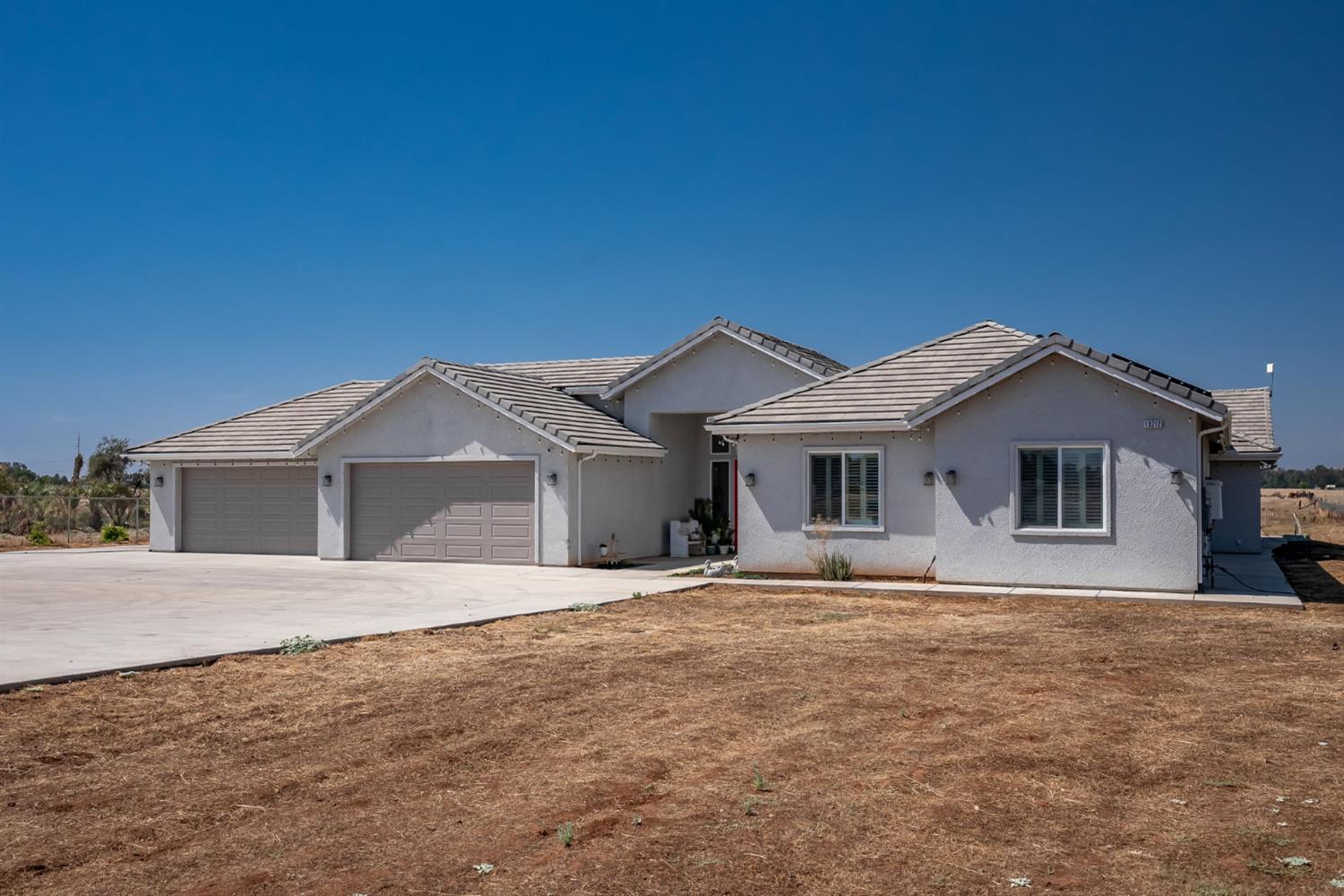 13212 E Shaw Ave, Sanger, CA 93657