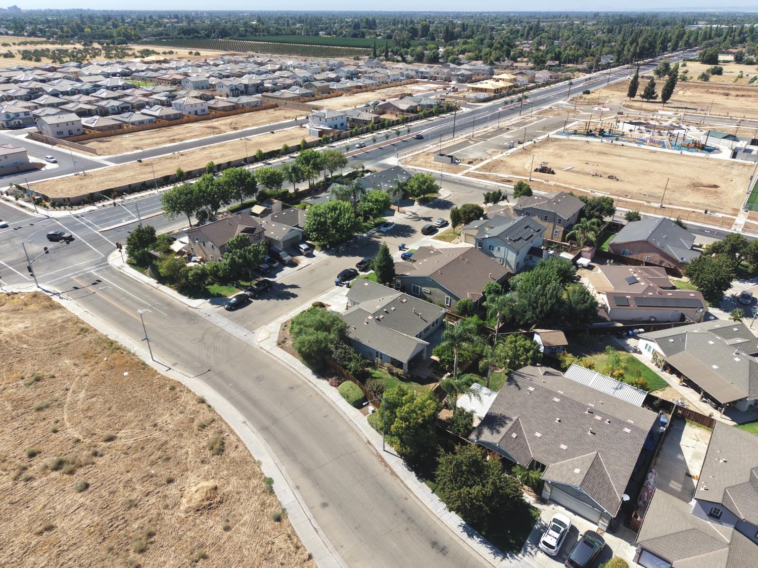 2297 S Adrian Ave, Fresno, CA 93727