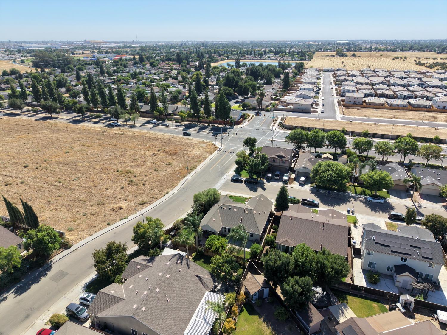 2297 S Adrian Ave, Fresno, CA 93727