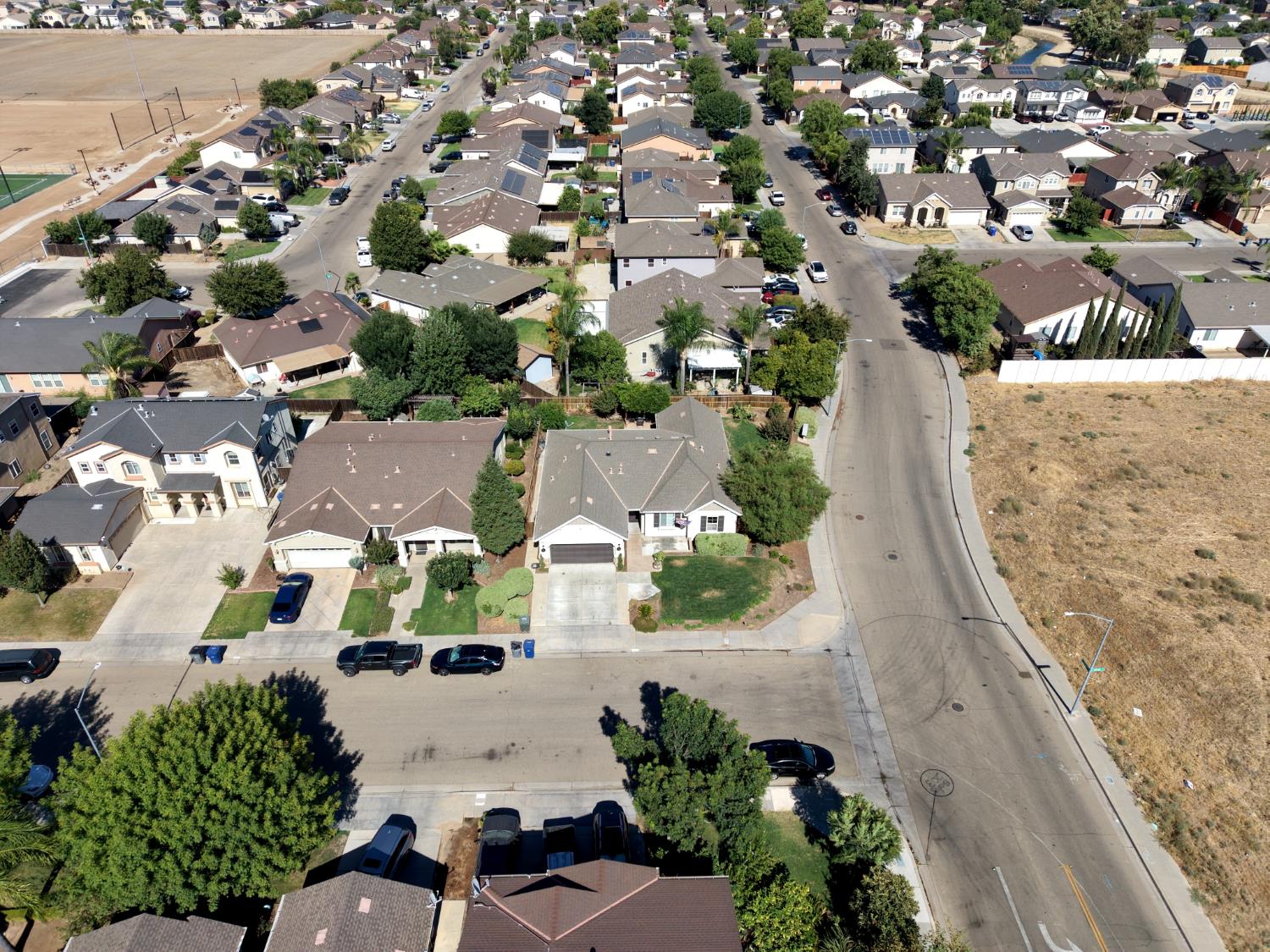 2297 S Adrian Ave, Fresno, CA 93727
