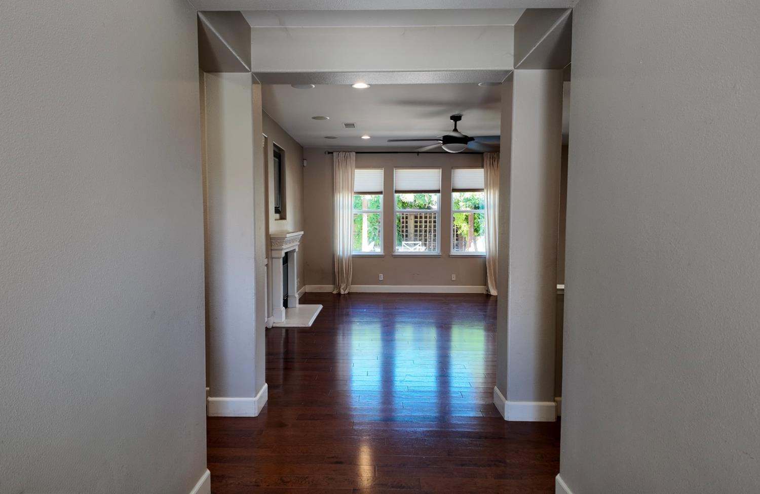 2297 S Adrian Ave, Fresno, CA 93727