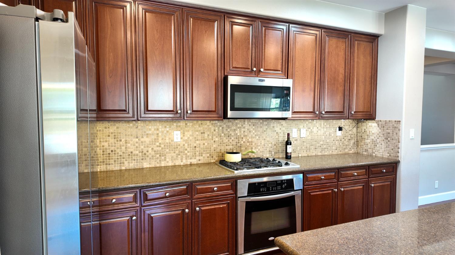 2297 S Adrian Ave, Fresno, CA 93727