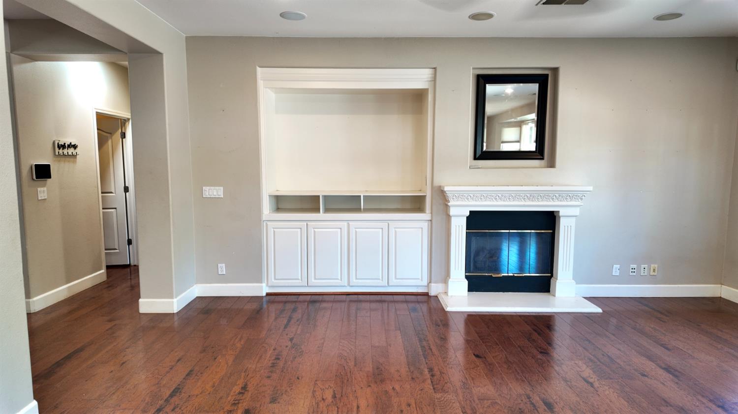 2297 S Adrian Ave, Fresno, CA 93727