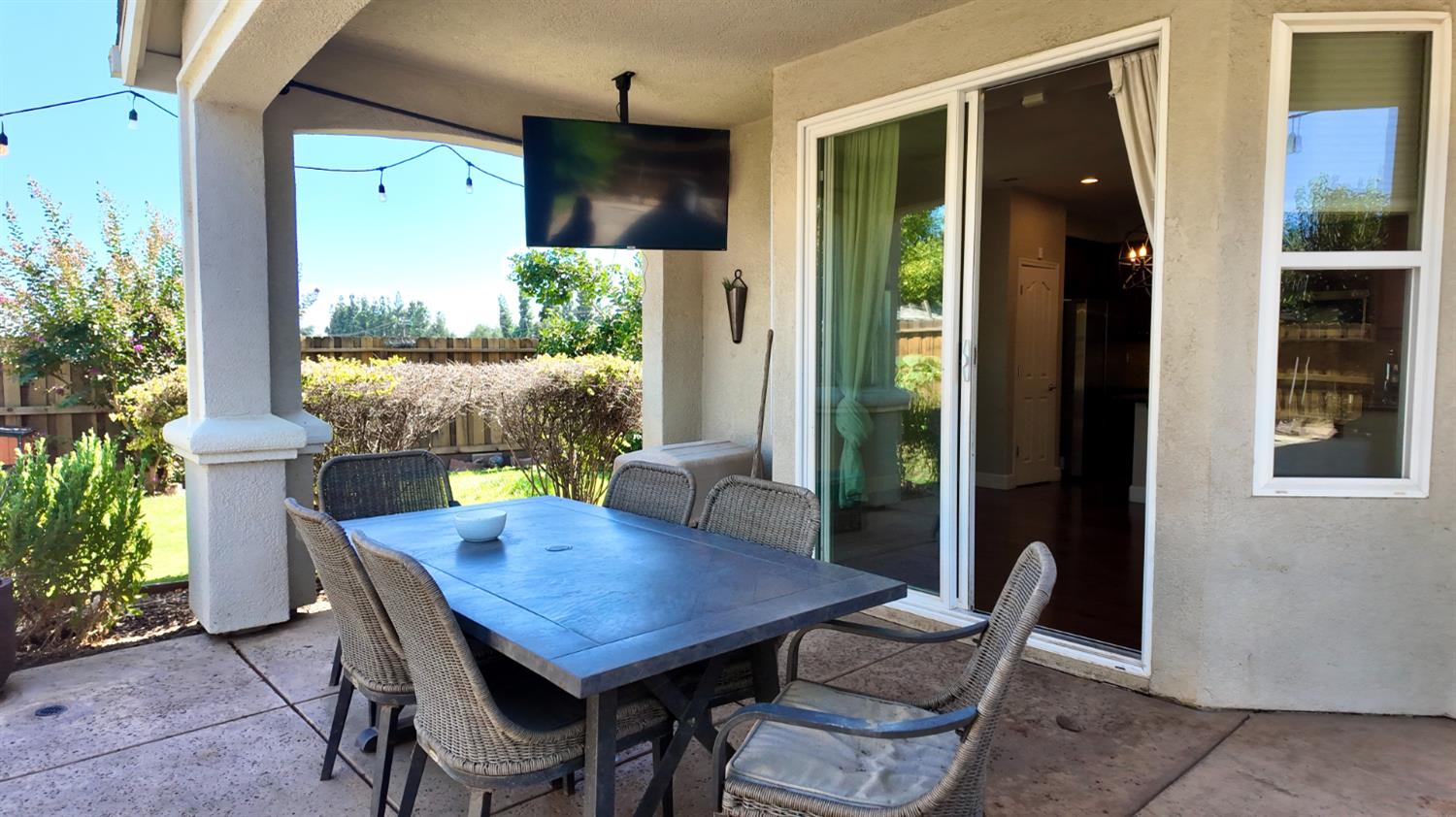 2297 S Adrian Ave, Fresno, CA 93727