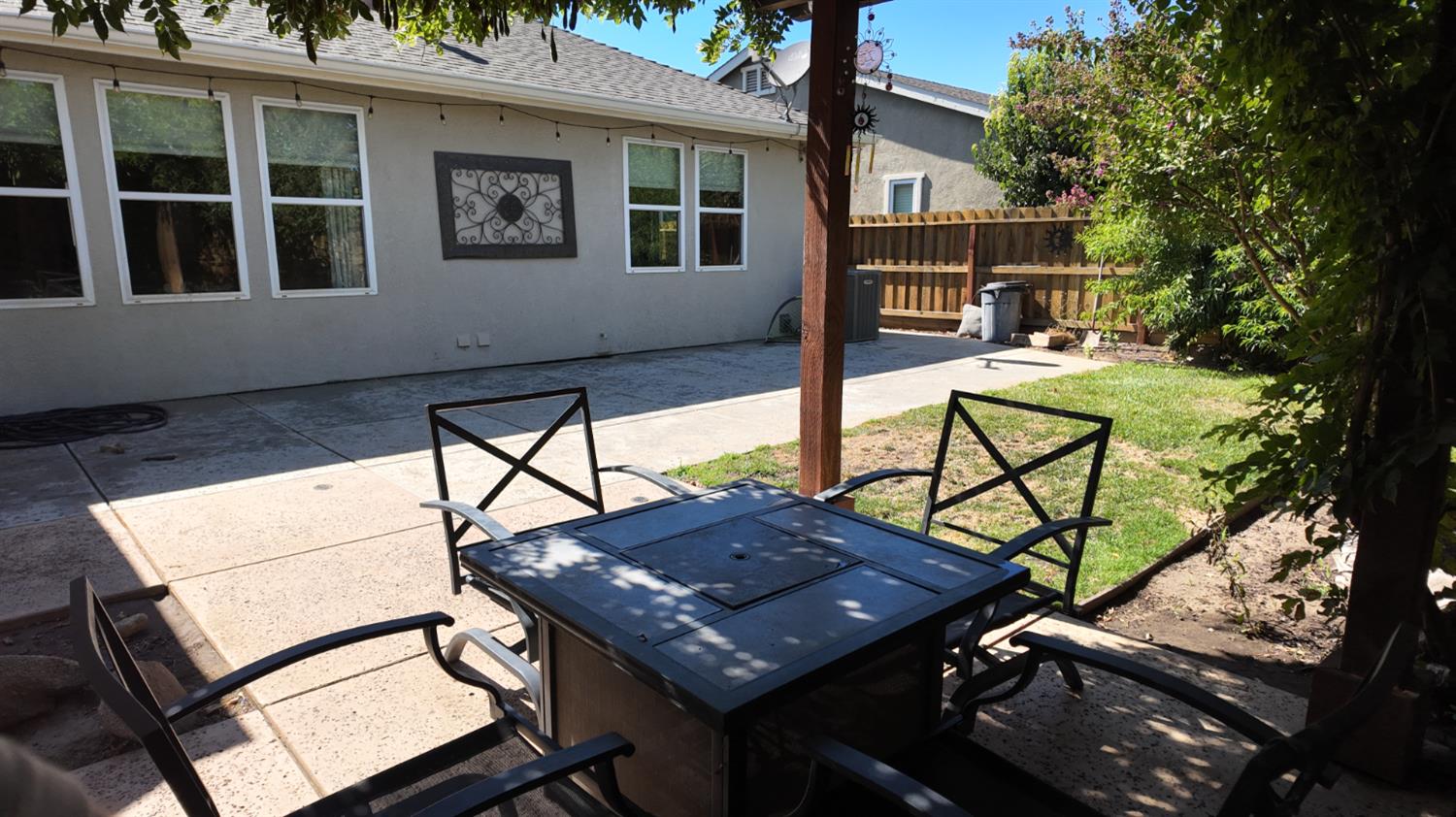 2297 S Adrian Ave, Fresno, CA 93727