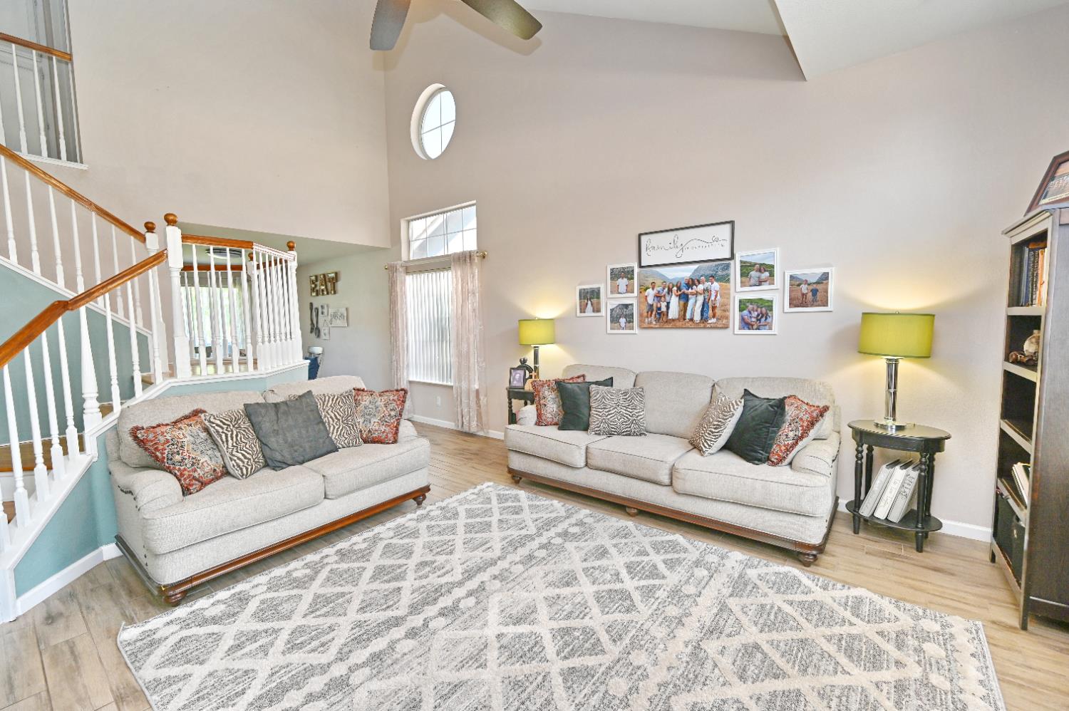 870 N Bush Ave, Clovis, CA 93611