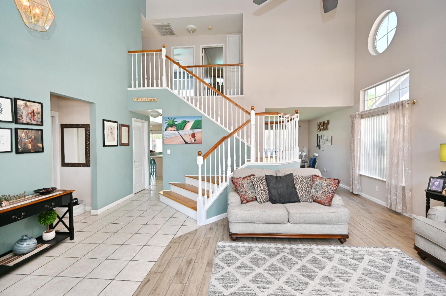 870 N Bush Ave, Clovis, CA 93611