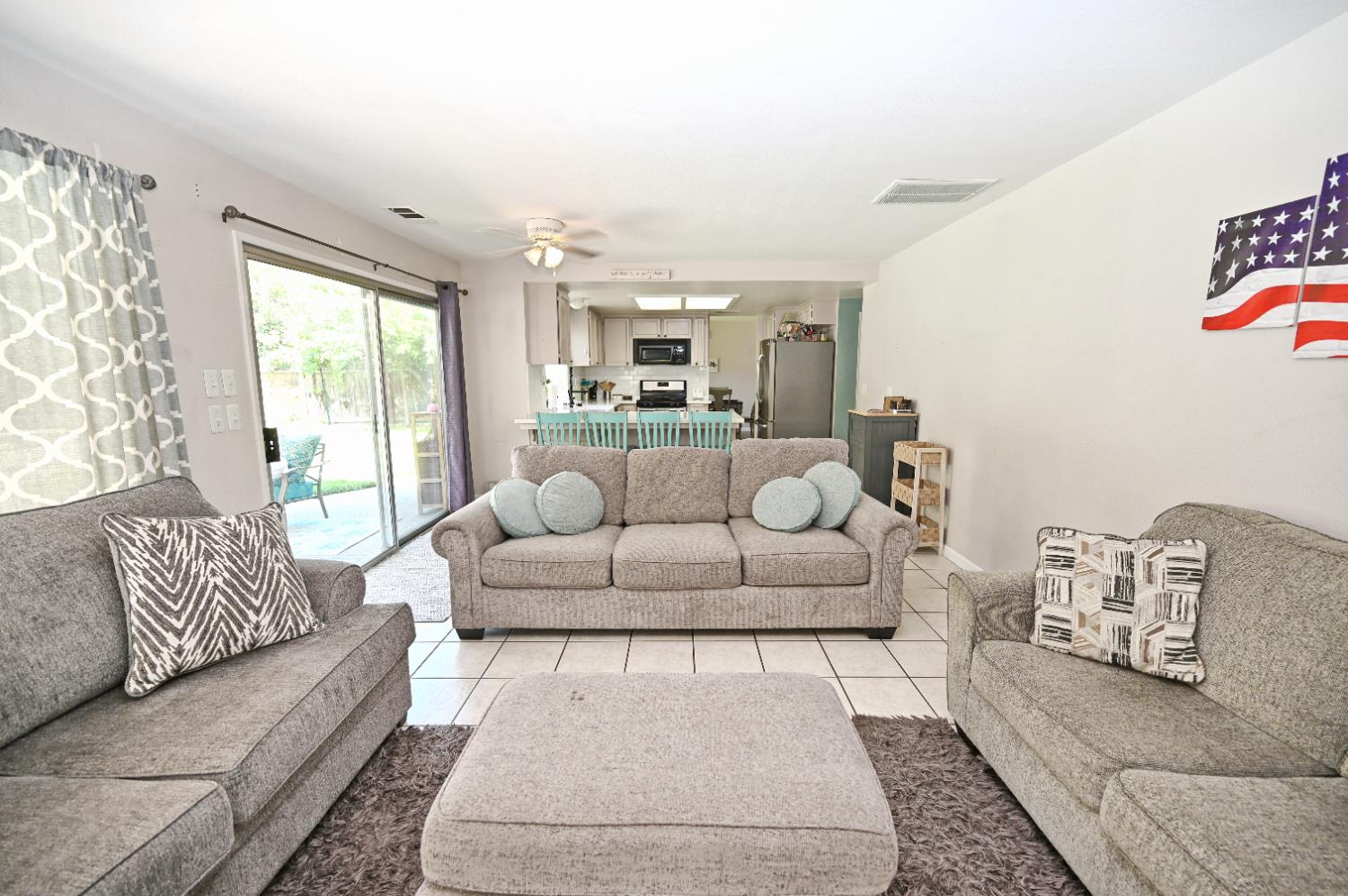 870 N Bush Ave, Clovis, CA 93611
