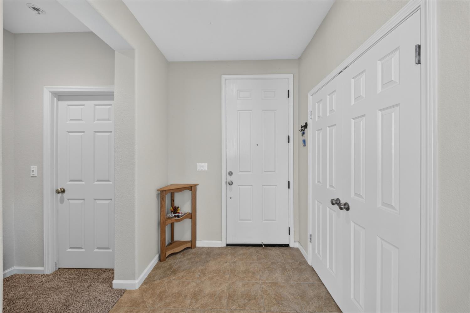 953 Chianti Cir, Coalinga, CA 93210