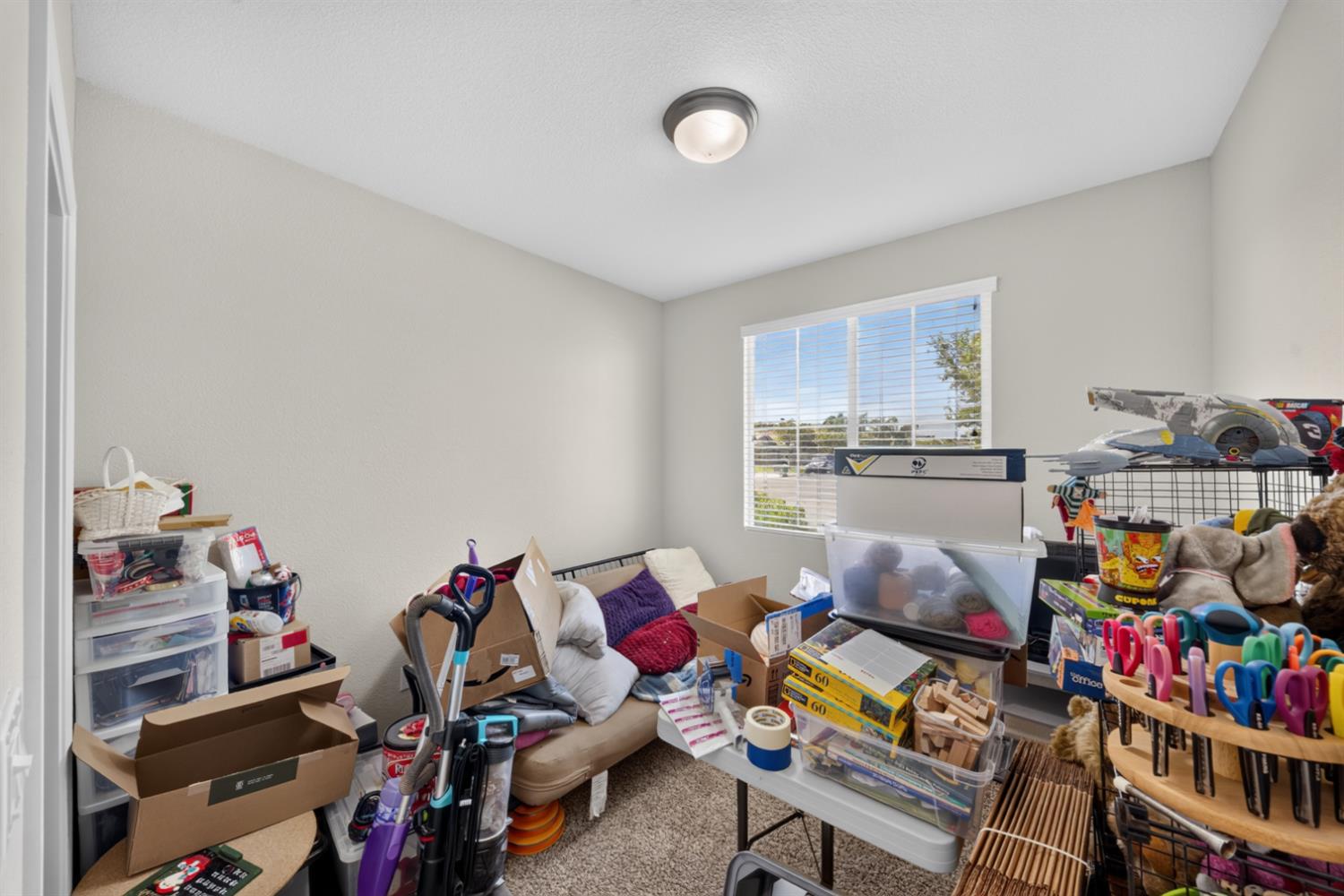 953 Chianti Cir, Coalinga, CA 93210