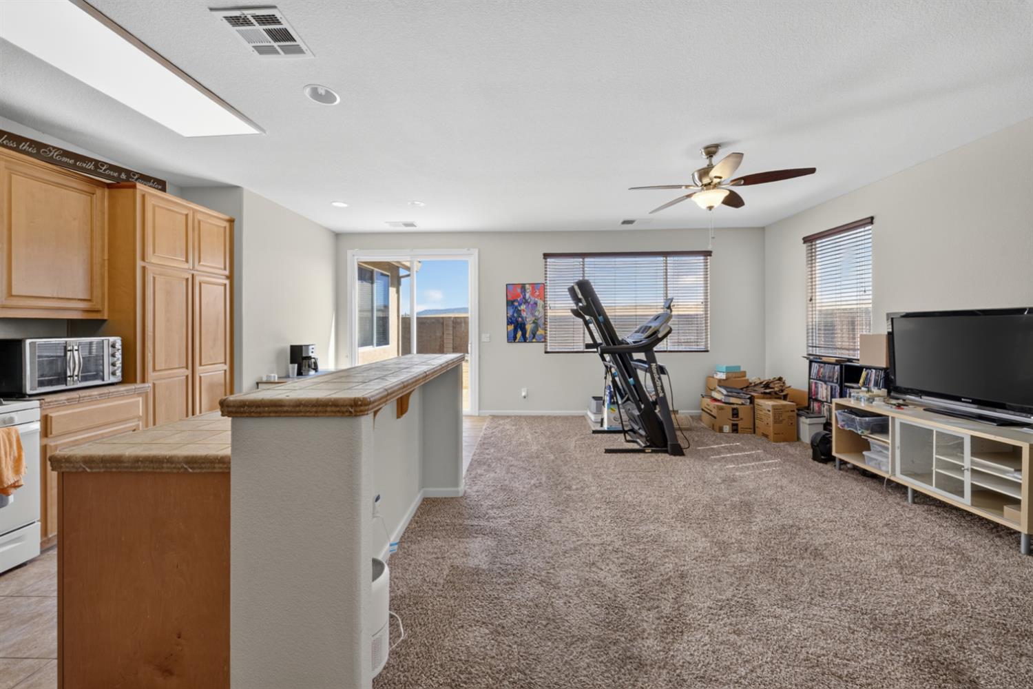 953 Chianti Cir, Coalinga, CA 93210
