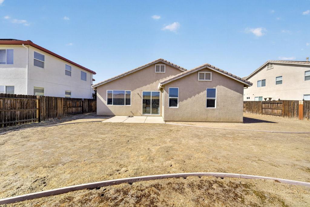 953 Chianti Cir, Coalinga, CA 93210
