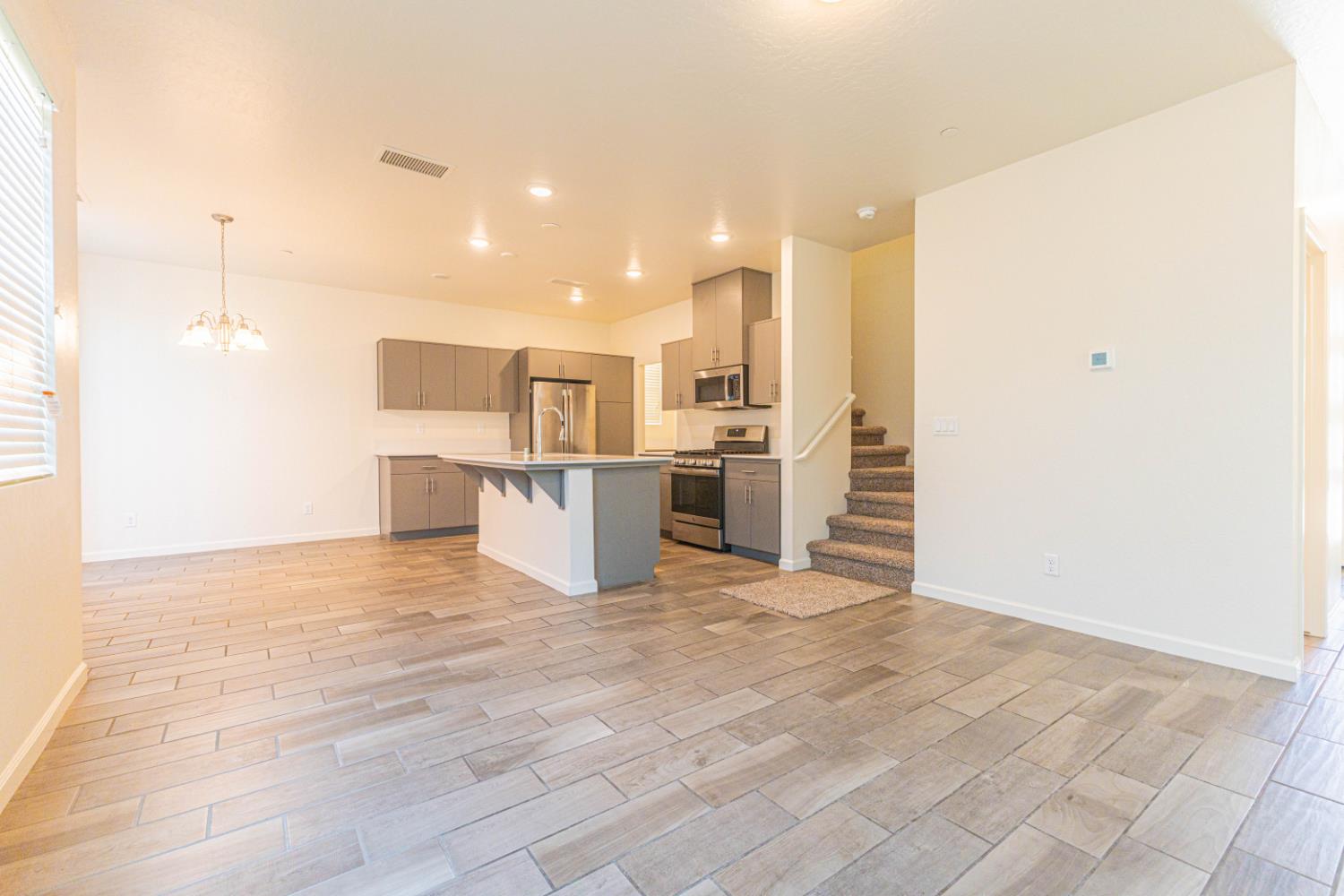 3707 Graystoke Way, Clovis, CA 93619
