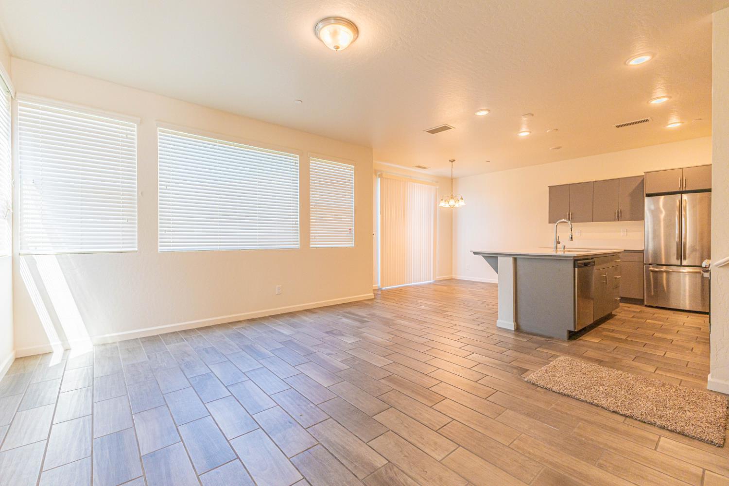 3707 Graystoke Way, Clovis, CA 93619