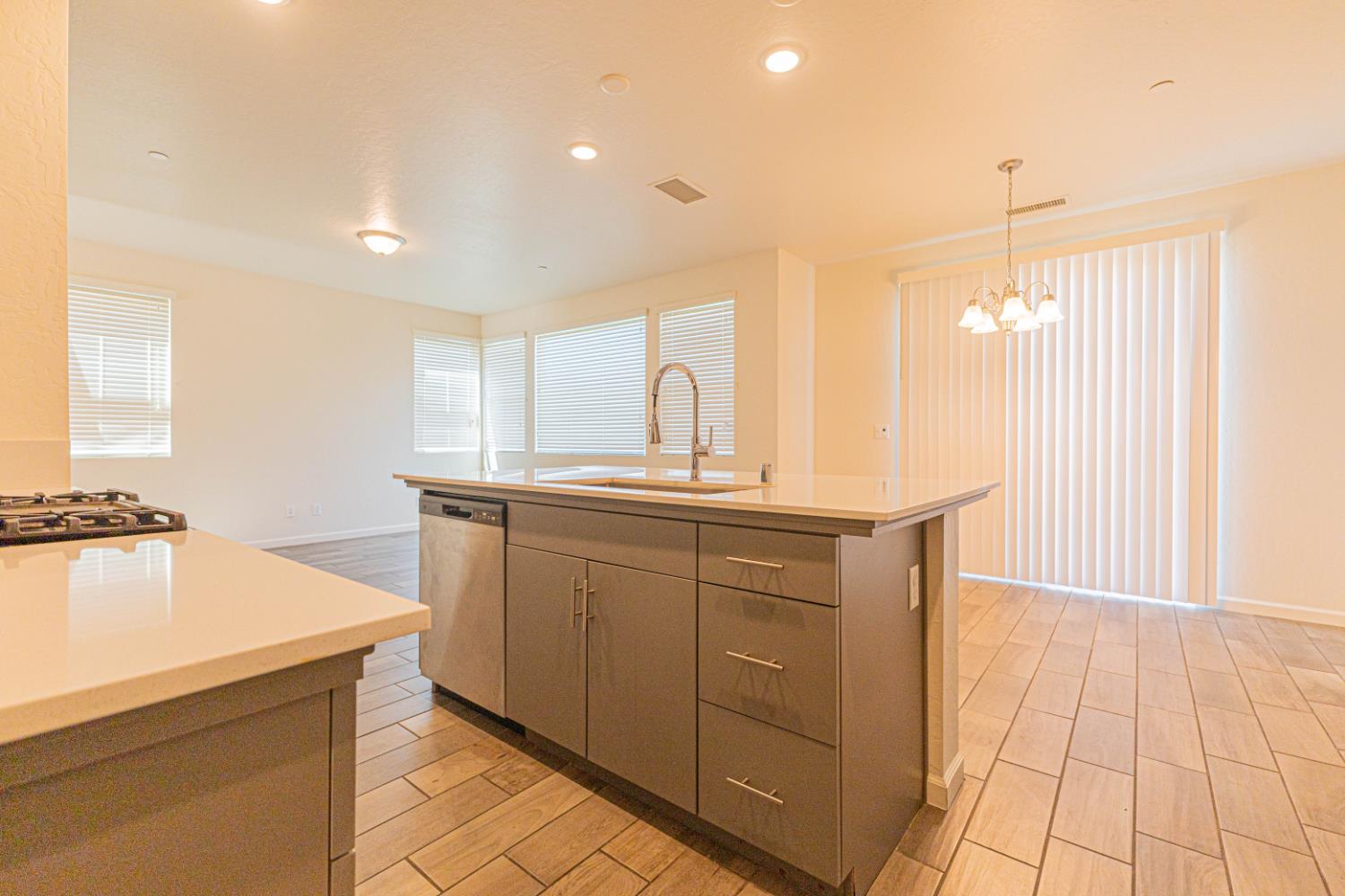 3707 Graystoke Way, Clovis, CA 93619