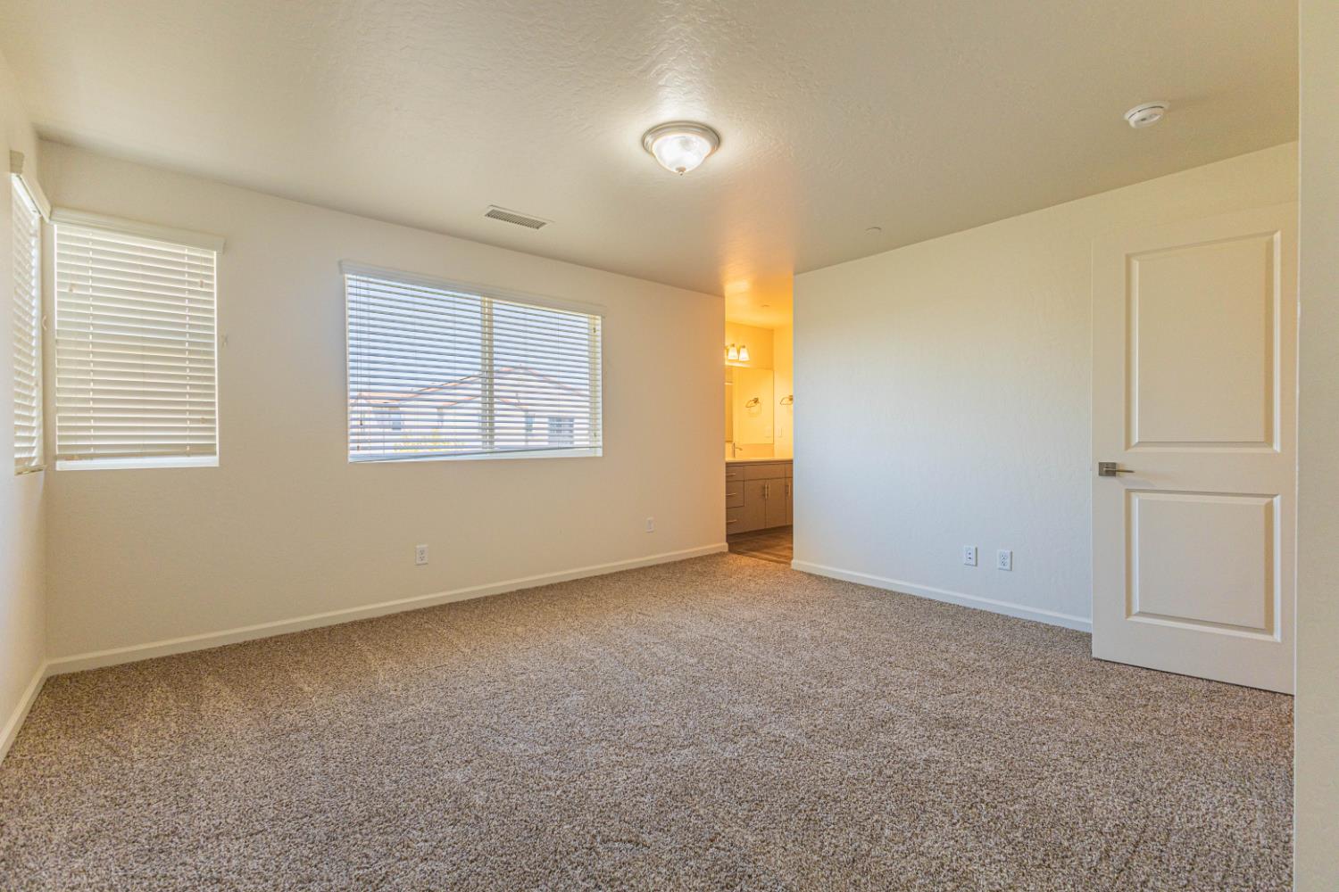 3707 Graystoke Way, Clovis, CA 93619