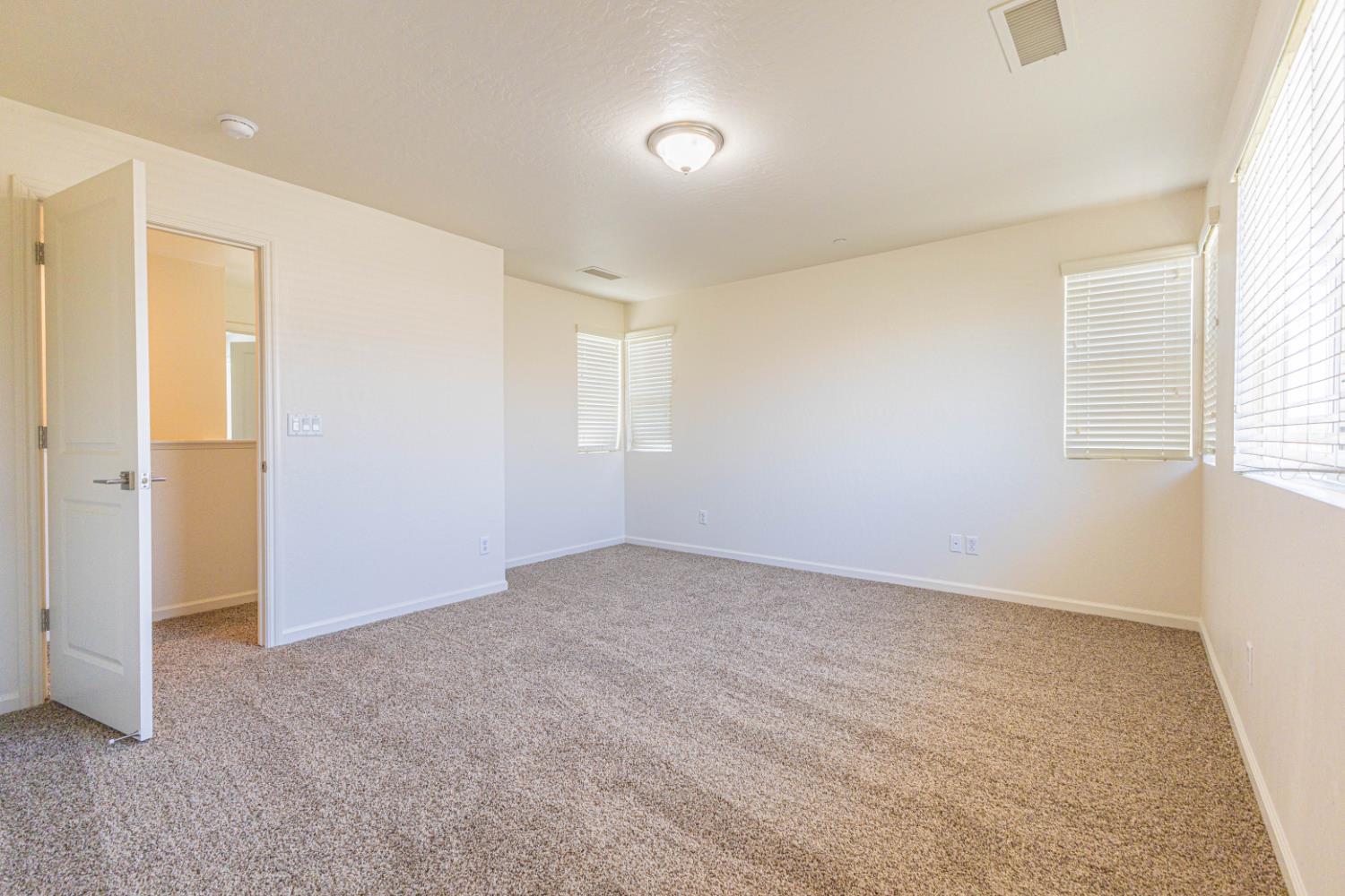 3707 Graystoke Way, Clovis, CA 93619